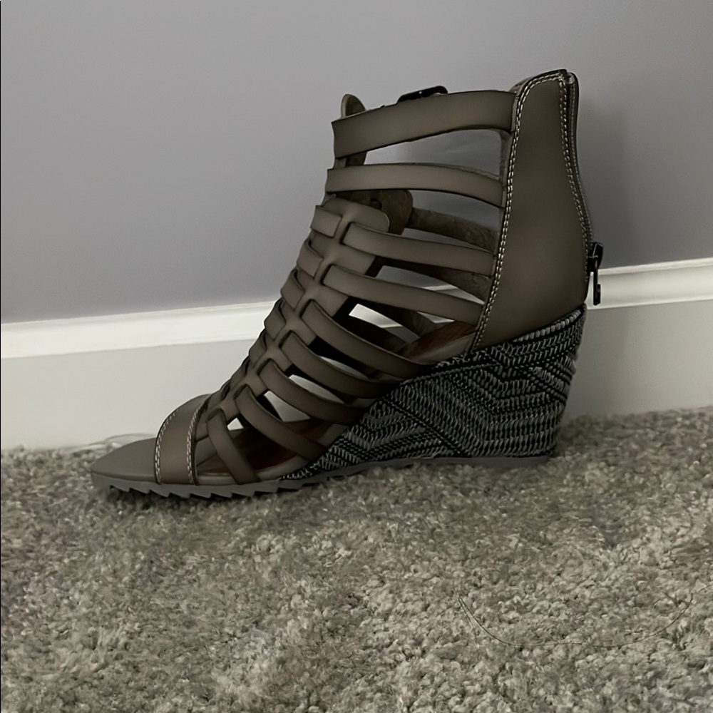 Blowfish Gray Women's Sandals - Picture 2 of 5
